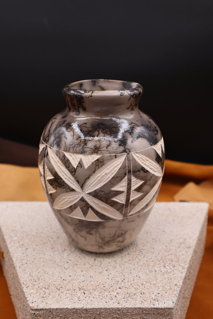 Navajo Horsehair Ginger Jar